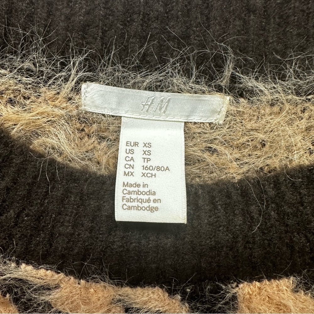 H&M Pattern Sweater Size XS - Picture 3 of 4